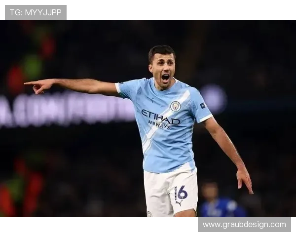 曼城队友揭示罗德里真实状态:不仅是中场指挥官,更是更衣室灵魂 曼城队友揭示罗德里真实状态:不仅是中场指挥官,更是更衣室灵魂