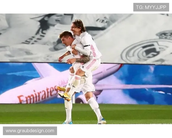 卡马文加接班莫德里奇与克罗斯的中场过渡解析